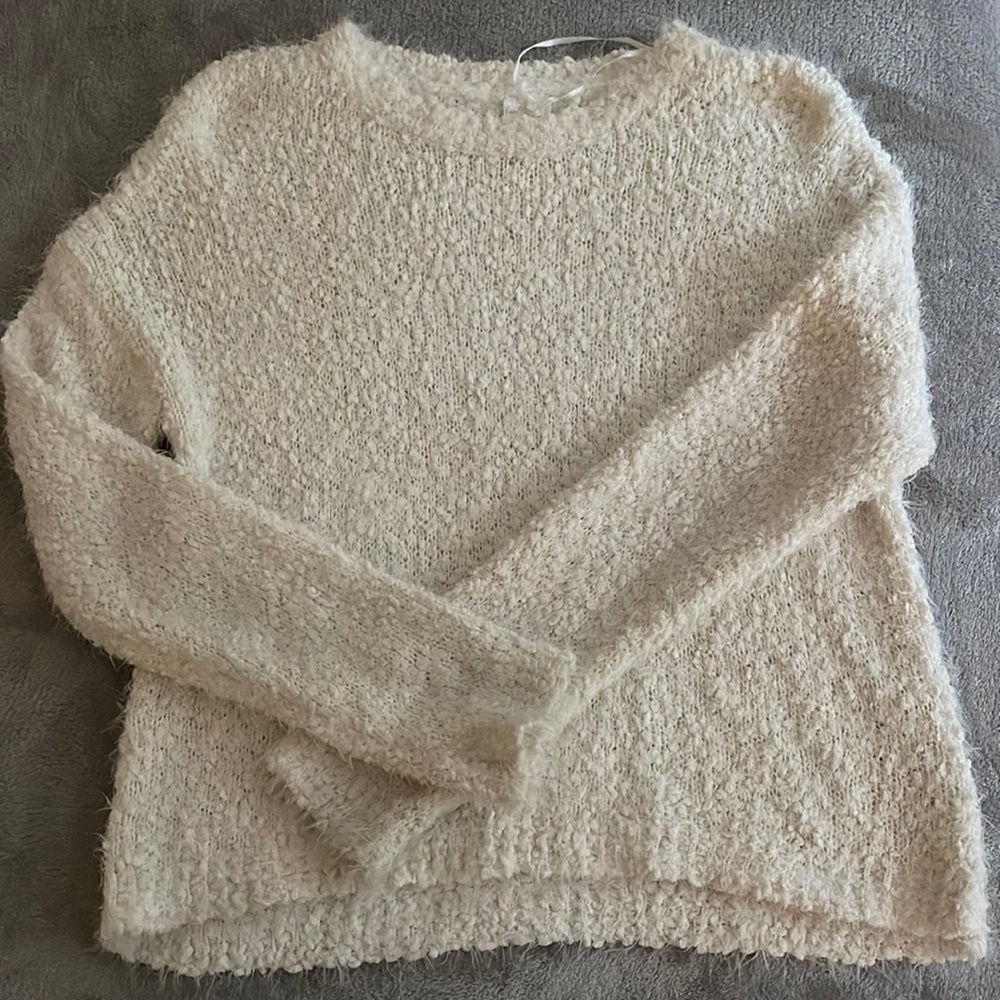 Sadie & Sage white sweater.